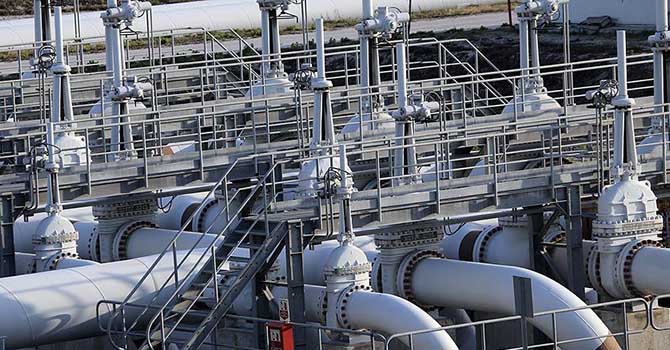 Petrolde aşağı yönlü yeni rekor uzak değil