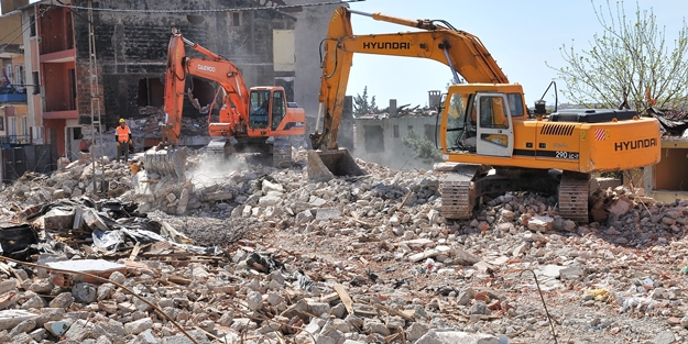 Acil dönüşüm bekleyen 1.5 milyon konut var