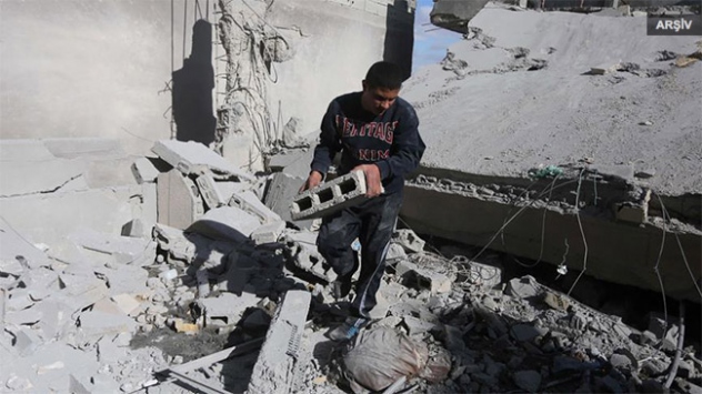 İsrail, Filistinli ailenin evine beton döktü