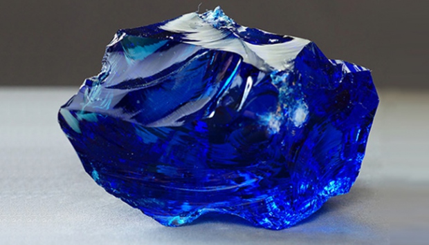 Dünyanın en büyük safiri bulundu