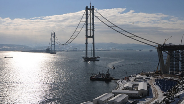İzmit Körfez Geçişi Asma Köprüsü çalışmaları