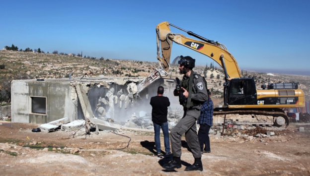 İsrail buldozerleri 6 Filistinli'nin evini yıktı