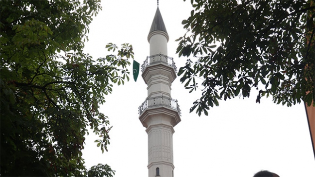 Bosna Hersek'te camiye saldırı