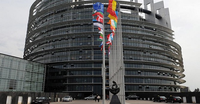 AB'den Bangladeş'e infazı erteleyin çağrısı