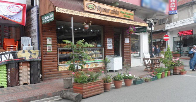 KOSGEB desteği ile ürettiği manda yoğurdunu markalaştırdı