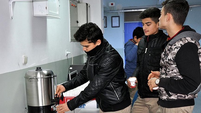 Öğrenciler 'yaşam alanı'yla sosyalleşiyor