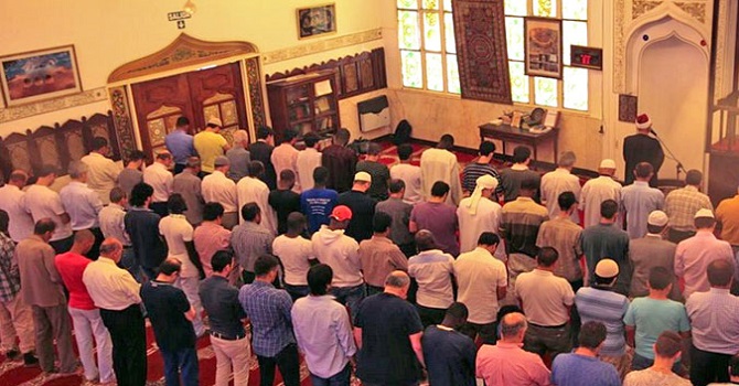 Moriskolarla gelen İslâmiyet hızla yayılıyor