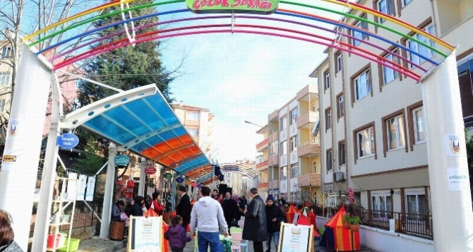 Bu sokak çocuklara özel