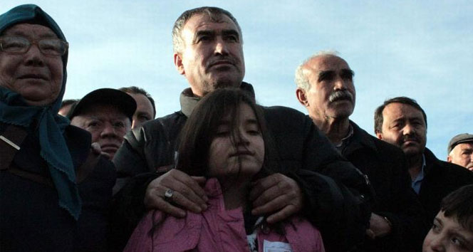 Şehit kızı dik duruşu ile teröre meydan okudu