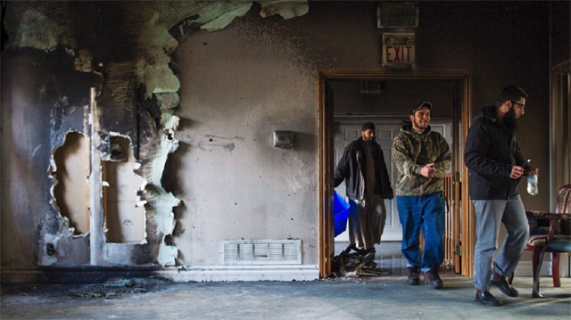 Kanada’da yakılan mescit Başbakan tarafından yeniden açıldı