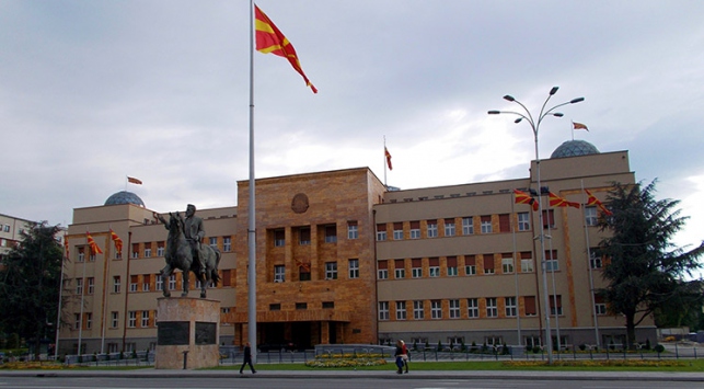 Makedonya'da geçici hükümet kuruldu