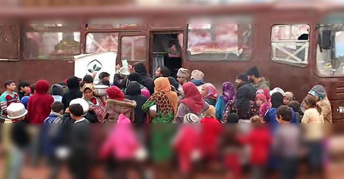 Mutfak otobüsle 2 bin Suriyeli'ye yardım