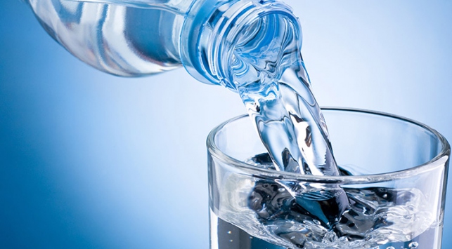 ABD'deki Müslüman gençlerden Flint'e içme suyu yardımı