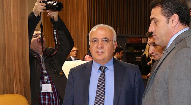 'Ekim 2016'da Almanya'ya vizesiz gidiş geliş olacak'