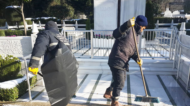 Mustafa Koç'un mezarı hazırlanıyor