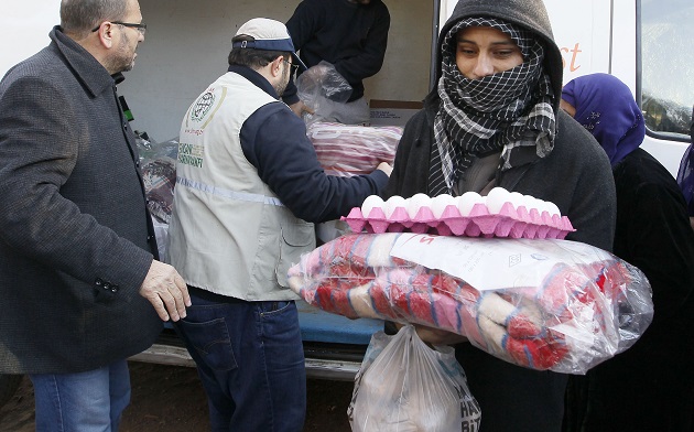 Suriyeli ailelere erzak yardımı