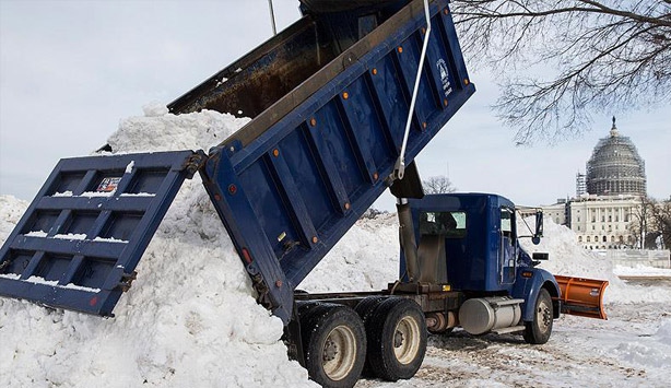 ABD'de 'Jonas' kar fırtınası 3 milyar dolarlık gelir kaybına yol açtı