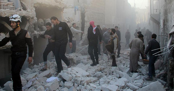 Rus uçakları cami ve yerleşim yerini vurdu: 18 ölü