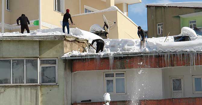 "Beyaz rahmet" ekmek kapıları oldu