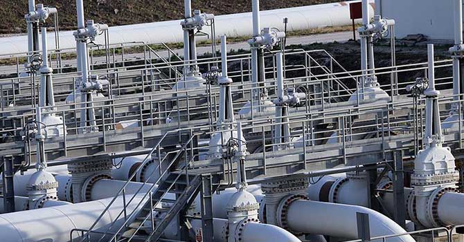 Rusya ve OPEC'in petrol üretimini düşürmesi beklenmiyor