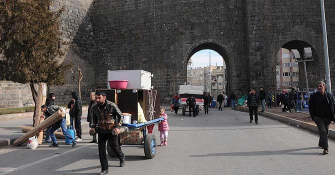Sur'da terör örgütünden kaçış sürüyor