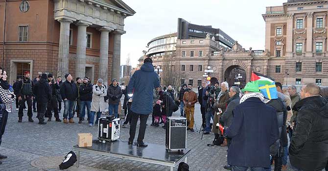 İsrail'in tepki gösterdiği İsveçli bakana destek eylemi