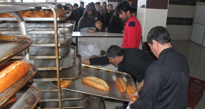 Van'da ekmek 50 kuruştan satılıyor