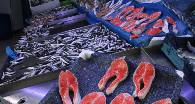 Balığın azlığı fiyatlara yansıdı