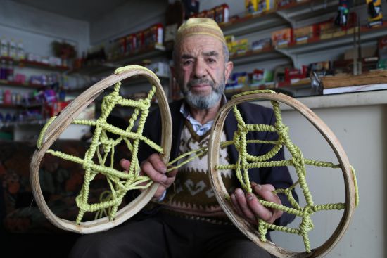 Dededen kalma mesleği sürdürmeye çalışıyor