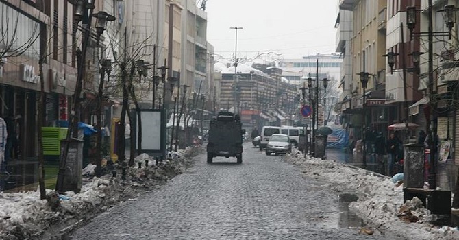 Sur'da 4 mahallede daha sokağa çıkma yasağı