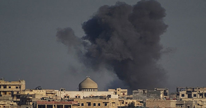 Rusya bombaladı Halep'te 10 günde 500 kişi öldü