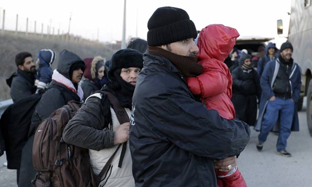 '100 Bin Kişi Türkiye'ye Doğru Kaçıyor'