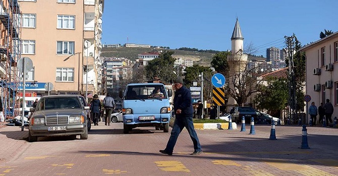 Sinop şehir merkezinde 18 yıldır trafik ışığı kullanılmıyor