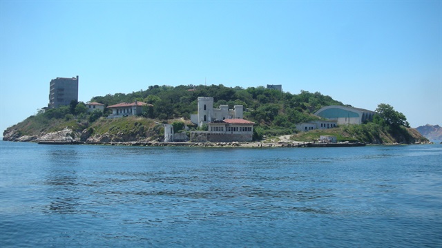 Yassıada'ya 20 bin yeni bitki dikilecek