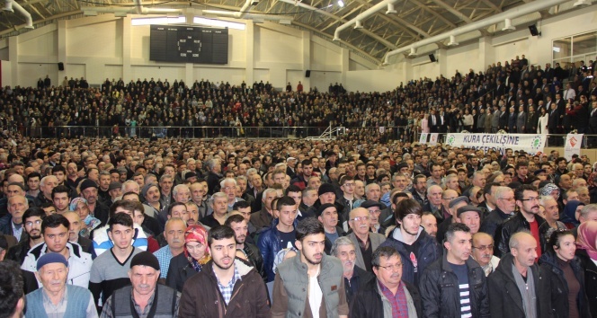 426 konut için 7 bin 908 başvuru