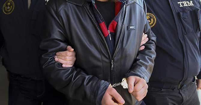 Çukurca'da terör operasyonu: 8 gözaltı