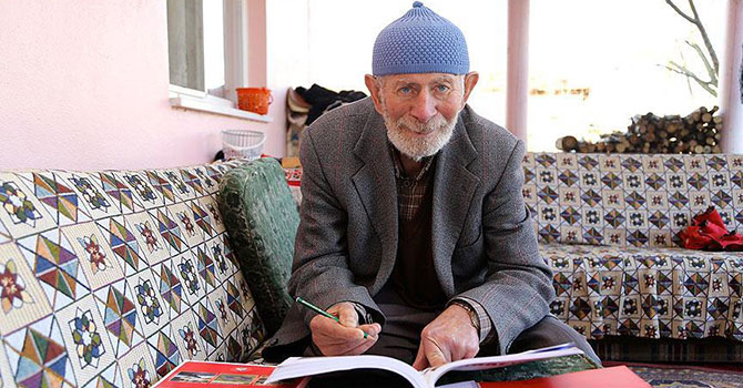 Hedefi için 71 yaşında üniversiteye girmeye çalışıyor