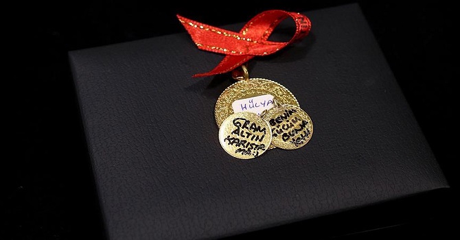 Yeni moda isimli çeyrekler