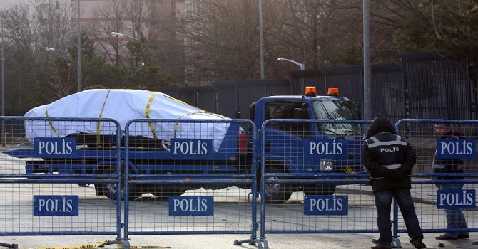 Patlama alanında inceleme sürüyor