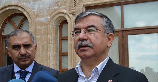 Milli Savunma Bakanı Yılmaz Mardin'de