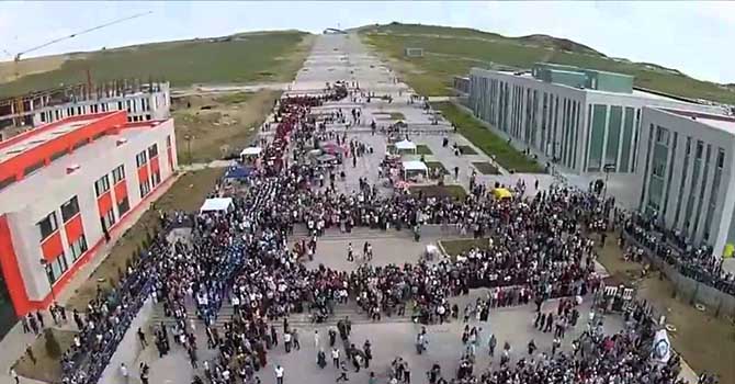 O üniversiteden eğlence ve konserler için anlamlı karar