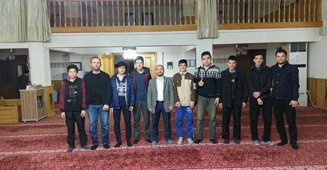 Gençlik Namazla dirilecek!