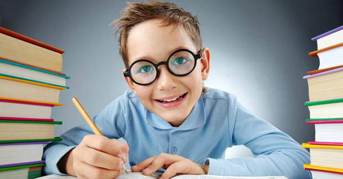 "Minik tokatlar çocuğu hayata hazırlıyor"