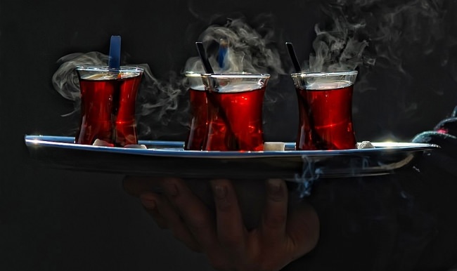 'Sahurda demli çay gün boyu susuz bırakıyor'