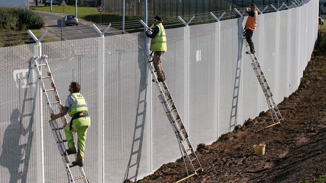 Sığınmacılara karşı 4 kilometrelik duvar