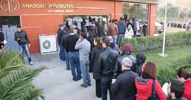 AÖF kayıt yenileme son gün ne zaman? AÖF kayıt yenileme 2016