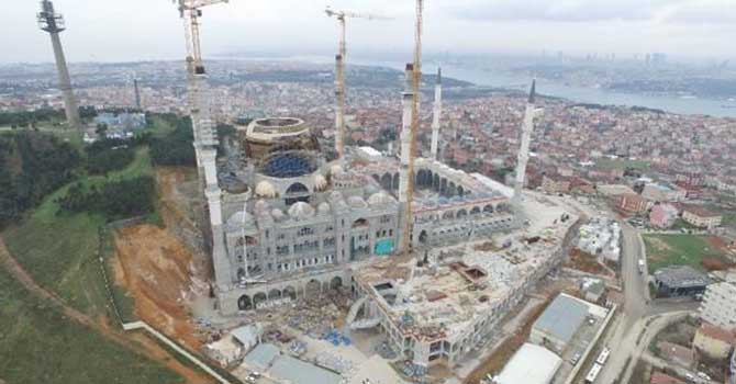 Kadir Gecesi coşkusu Çamlıca'da yaşanacak