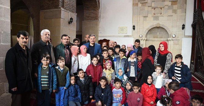 Bakan dizi oyuncusu olursa...