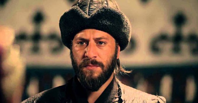Diriliş Ertuğrul setinde korkutan kaza