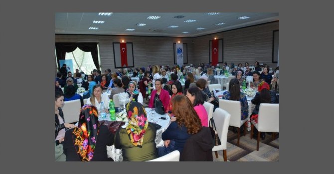 Mevlana’nın Torunu, Mevlevilikte Kadının Yerini Anlattı